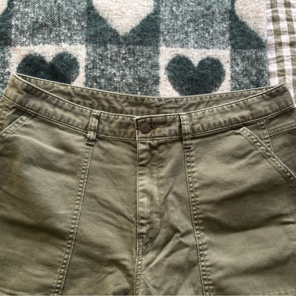 GAP Mid Rise Twill Barrel Pants